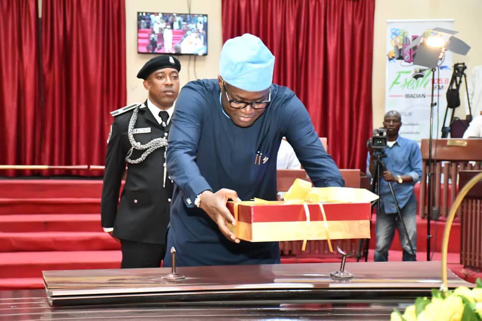 Makinde presents N678.086bn 2025 budget to Oyo Assembly