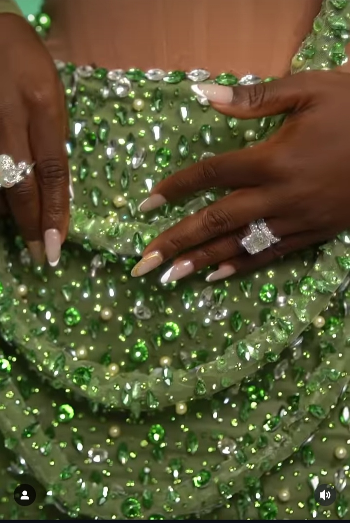 Real Warri Pikin stuns, dresses as Elphaba for ‘Wicked’ premiere