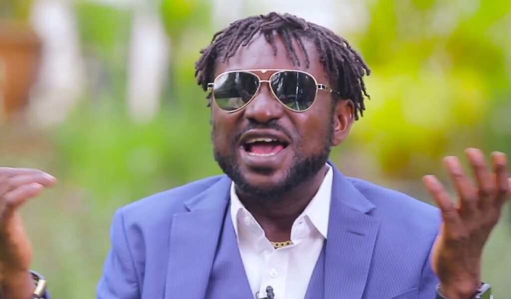 Nigerian Singer Blackface. [Photo Credit: Google]