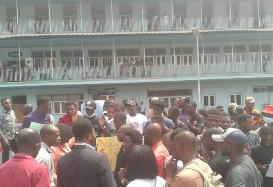 Student from UI protesting at the health facility