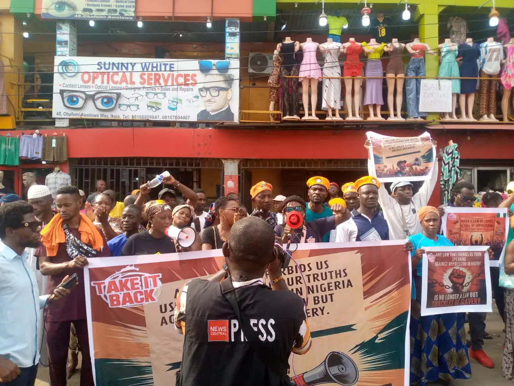 Police intercept Lagos protesters from accessing House of Assembly