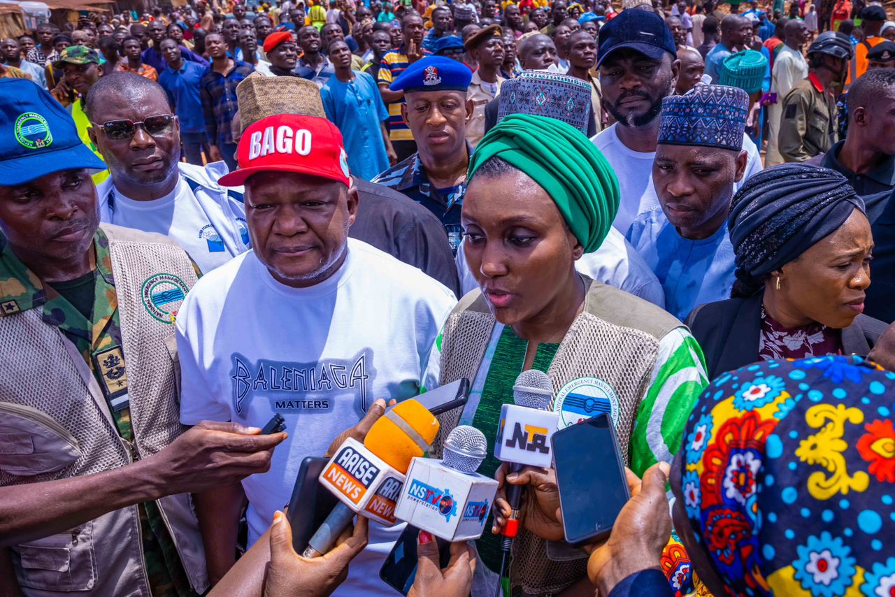 NEMA provides relief materials, health equipment to flood victims in Niger