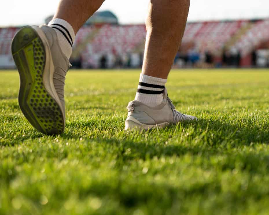 19-year-old dies after participating in social media tackle challenge