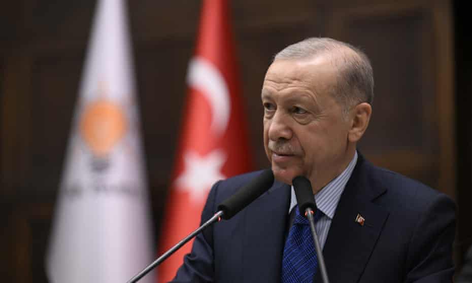 A Turkish court gave Swedish journalist Joakim Medin an 11-month suspended sentence for insulting President Erdoğan, while he remains jailed on a terrorism charge.