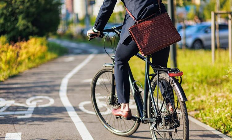 WHO urges countries to make walking, cycling safer