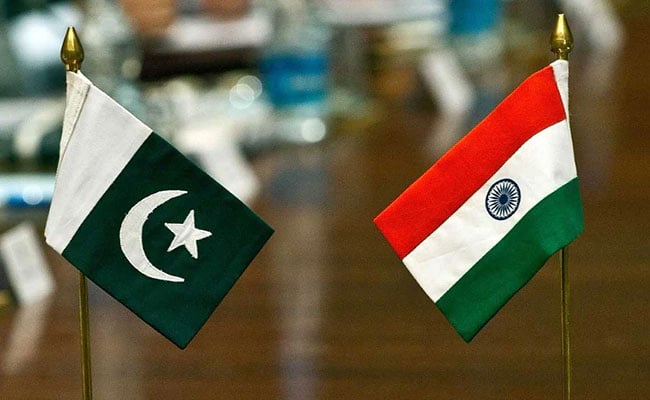 India Pakistan flags