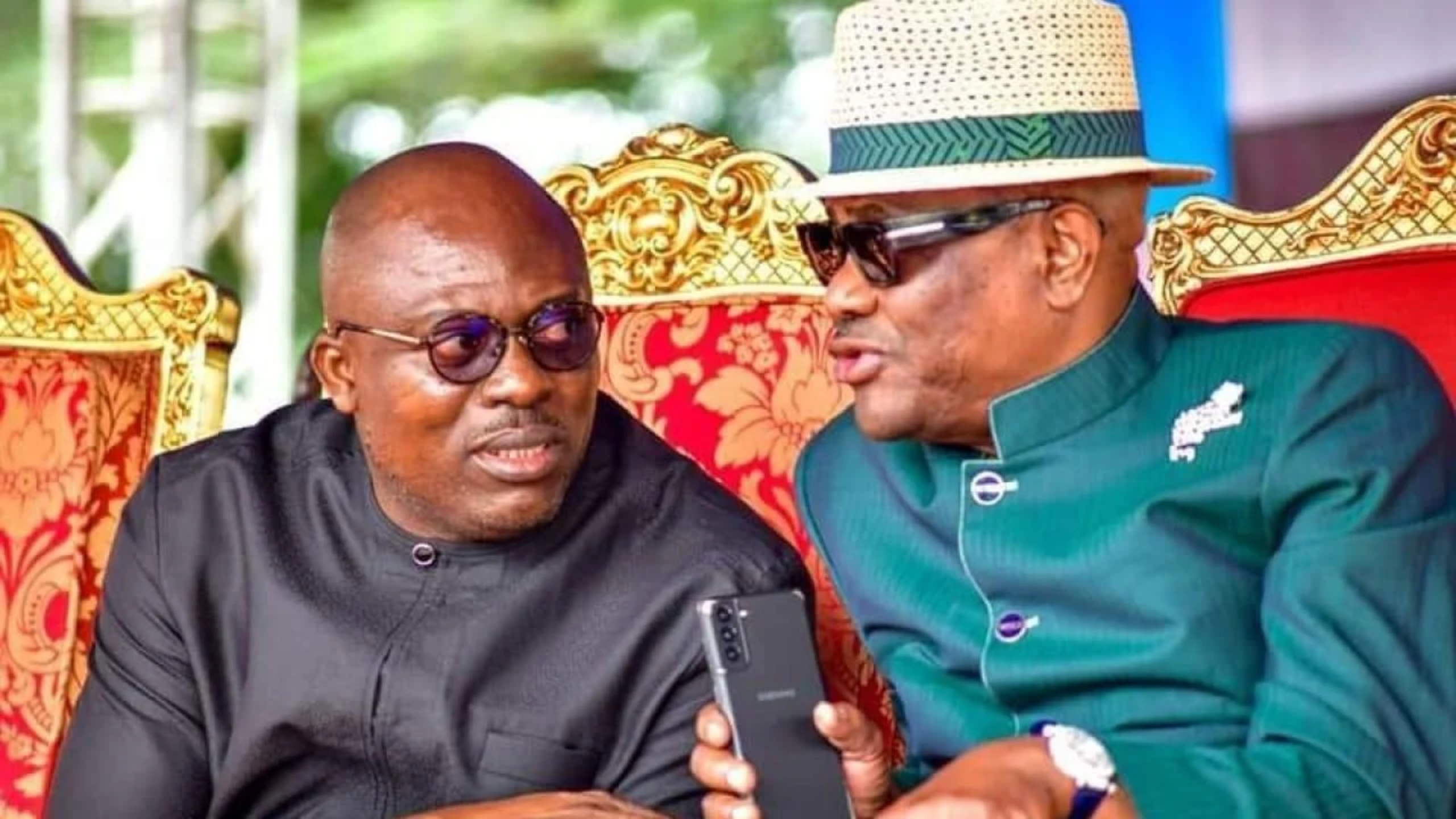 Nyesom Wike addresses supporters in ONELGA as he responds to Siminalayi Fubara’s ‘barking dog’ comment.
