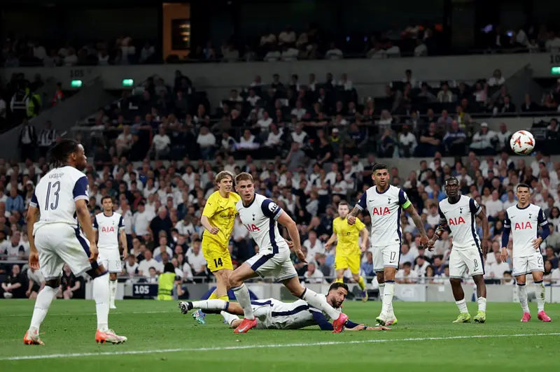 Man Utd, Spurs & Chelsea win Europa & Conference League semi-final first legs. All 3 English sides take leads into next week's second-leg clashes.