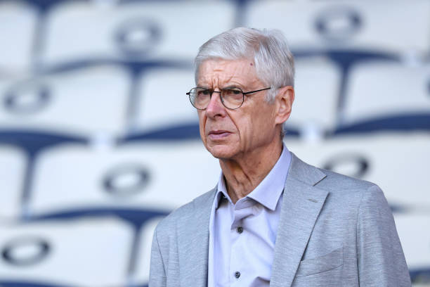 Wenger proposes attackers be onside if any body part is level with the last defender, aiming to restore balance lost with VAR’s strict offside calls.