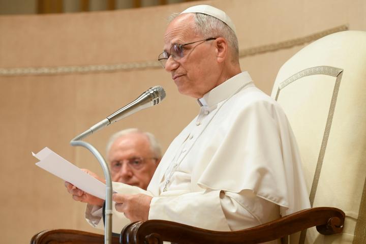 Pope Leo XIV urges end to Middle East war, calls for dialogue