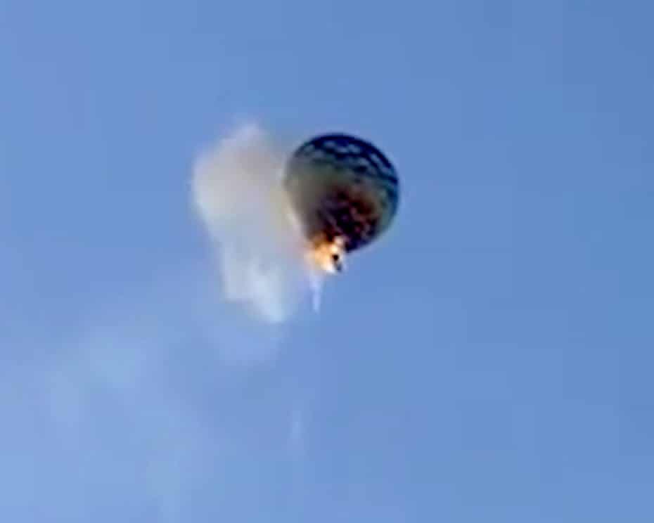 Brazil's hot-air balloon catches fire
