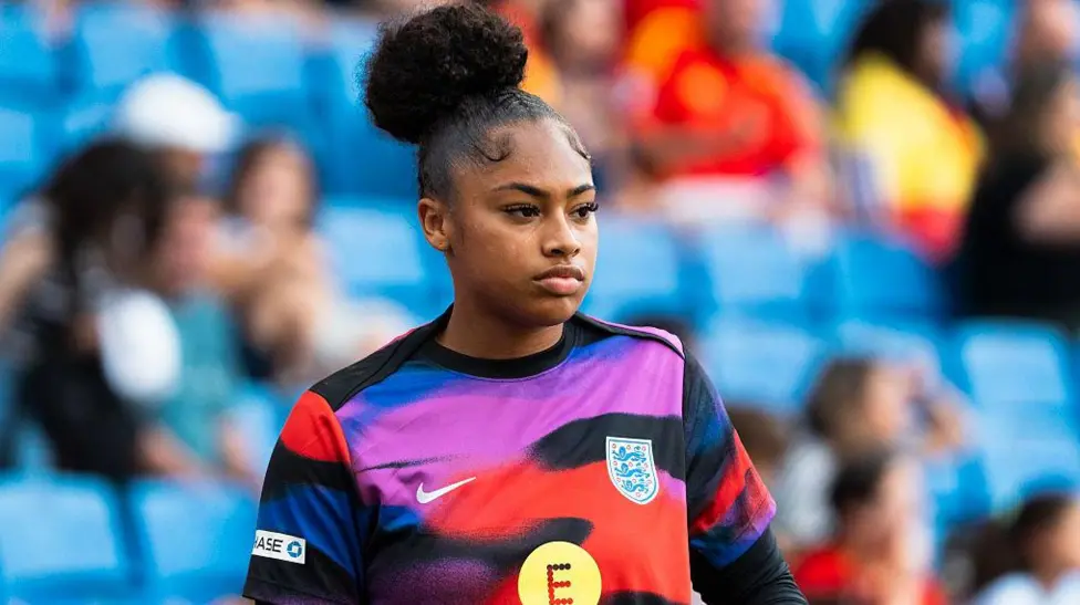 Charges against England goalkeeper Khiara Keating over nitrous oxide possession have been dropped, allowing her to focus on Euro 2025 with a clear mind.