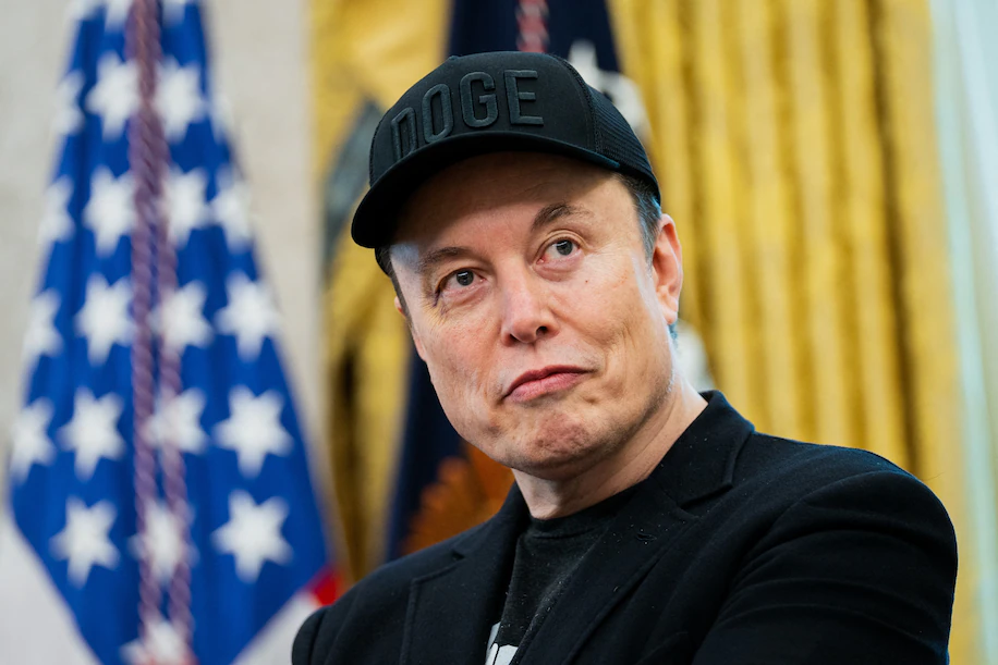 Elon Musk offers to cover TSA salaries amid funding standoff