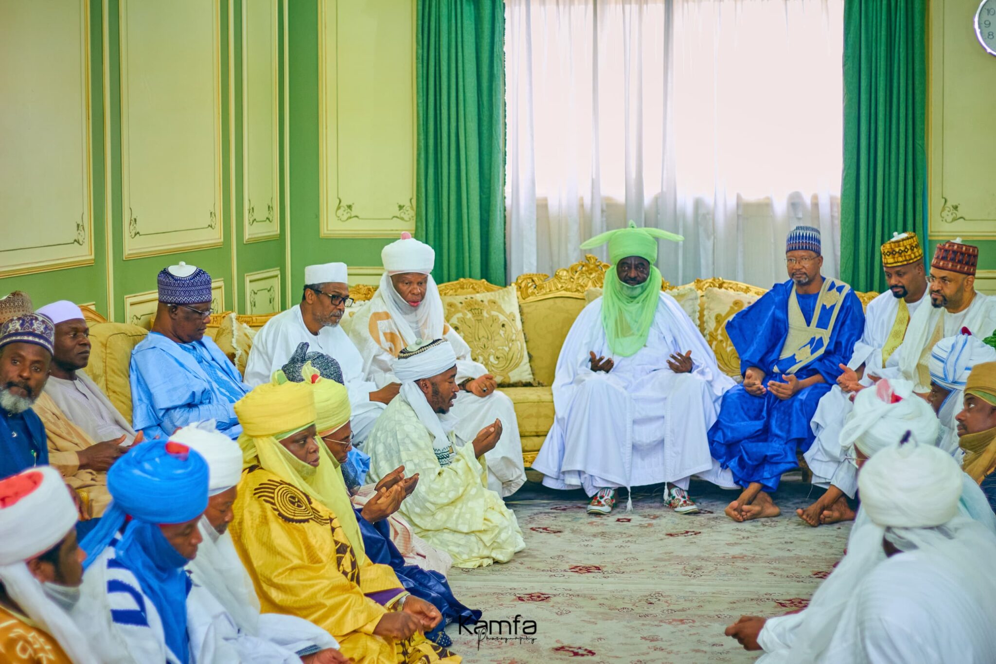 Bayero and Atiku offer condolences to the family of late industrialist Aminu Dantata in Kano.
