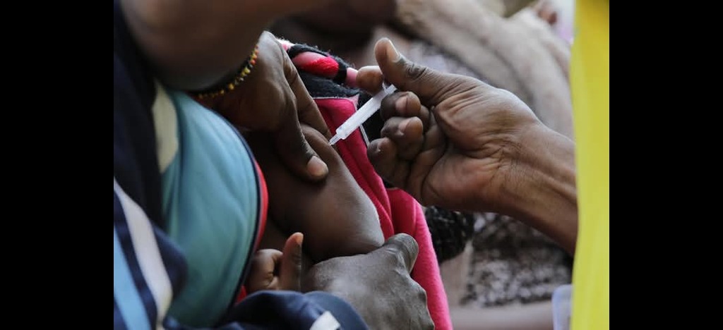 A child receiving vaccine
