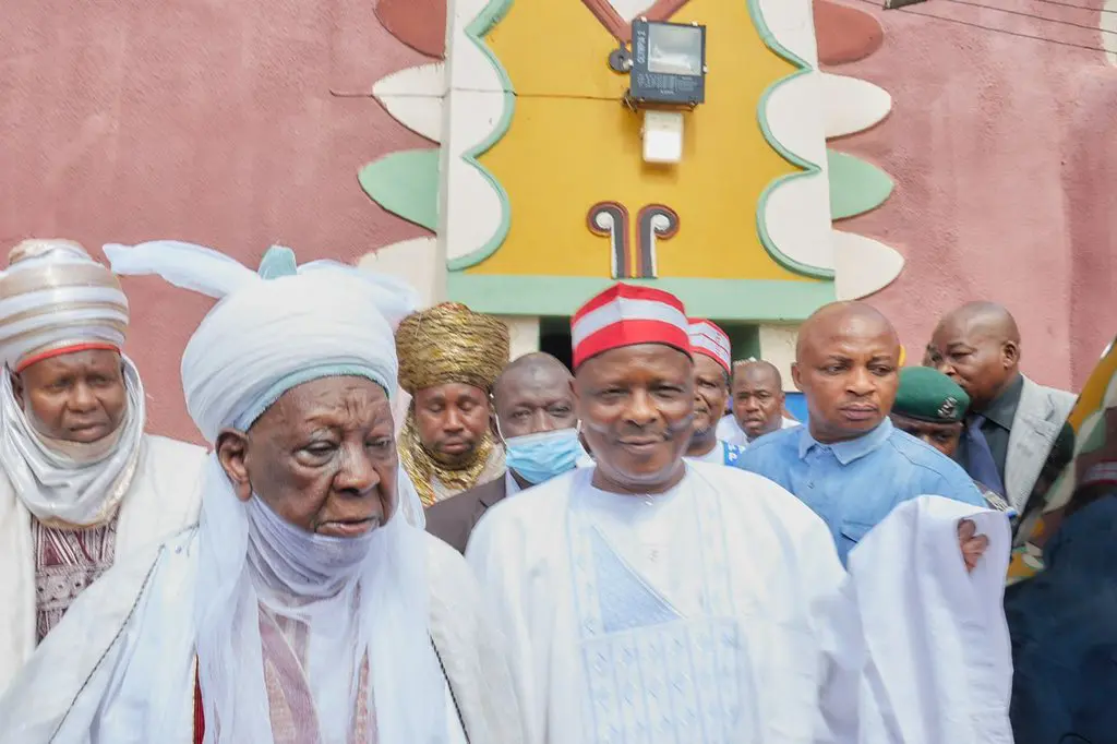 Emir of Daura praises Senator Kwankwaso, saying he would kneel for him if tradition allowed.