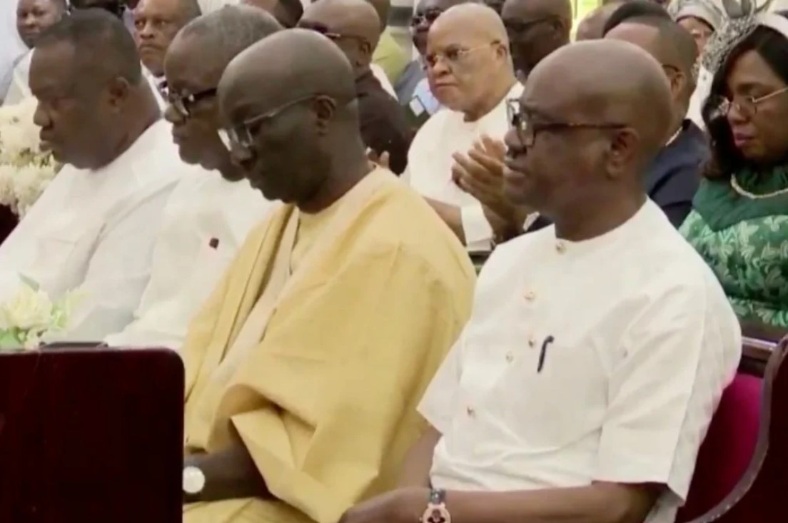 Wike during thanksgiving of road project i Abuja