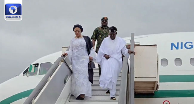 Tinubu arrived in Ogun State for Awujale's fidau