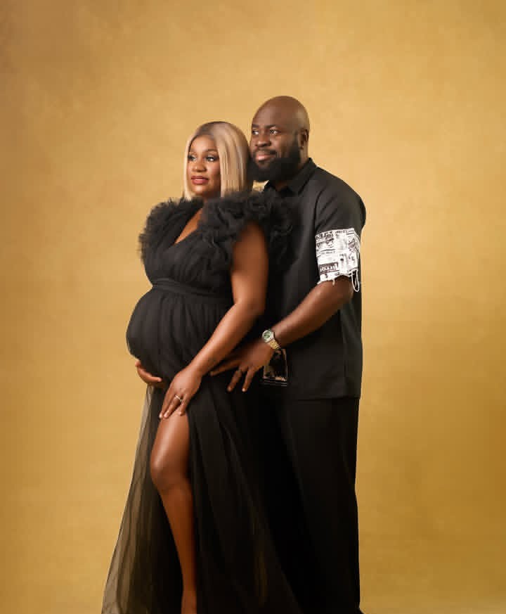 Lasisi Elenu, wife announces second child