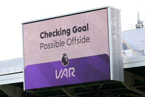 VAR controversy overshadows Premier League weekend