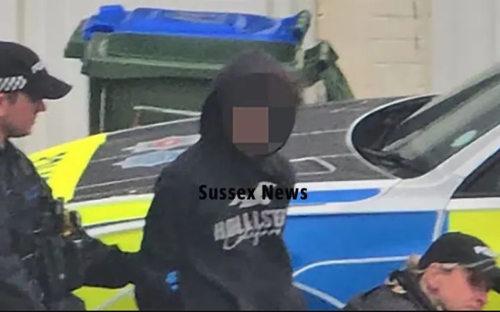 Suspect who stab a teenager