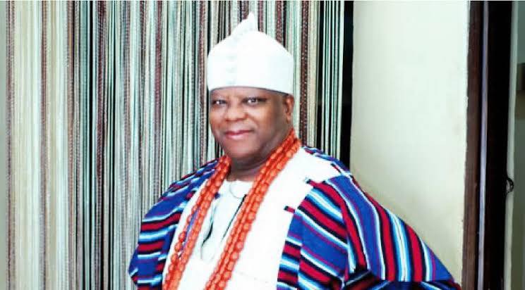 Royal meeting in Ipetumodu erupts over demand to declare Apetumodu throne vacant after Oba Oloyede’s fraud conviction in the U.S.