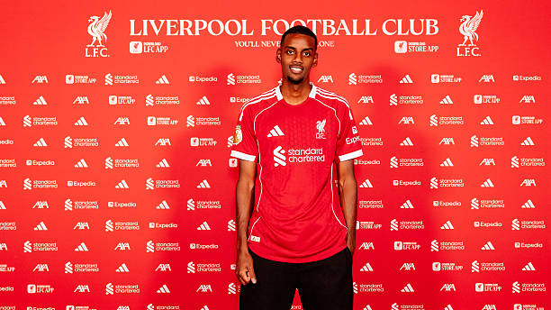 Isak joins Liverpool for record £125m, bidding emotional farewell to Newcastle fans after three years, 27 goals and historic Carabao Cup triumph.