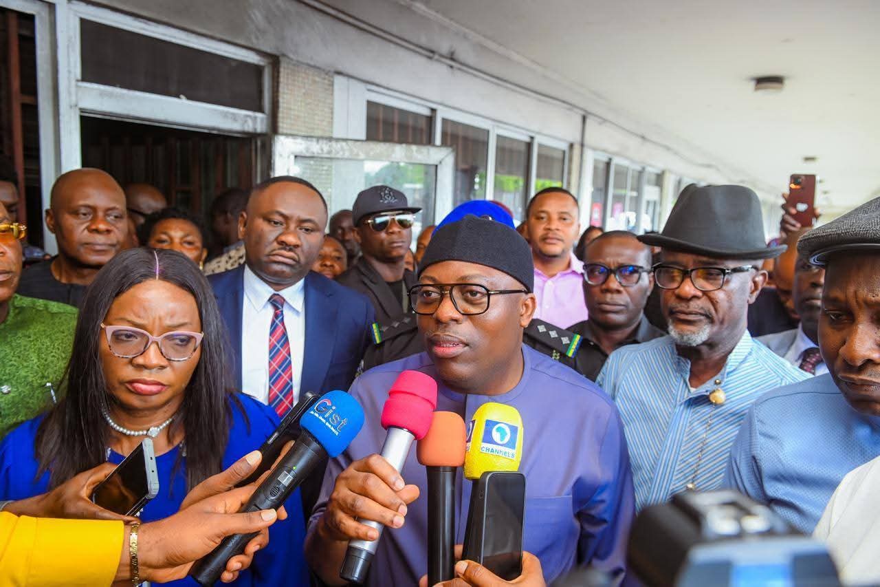 Siminalayi Fubara during his visit to the secretariat complex