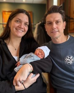 Doctors at Oxford University Hospitals NHS Foundation Trust have successfully carried out a rare and complex surgery in which a pregnant woman’s