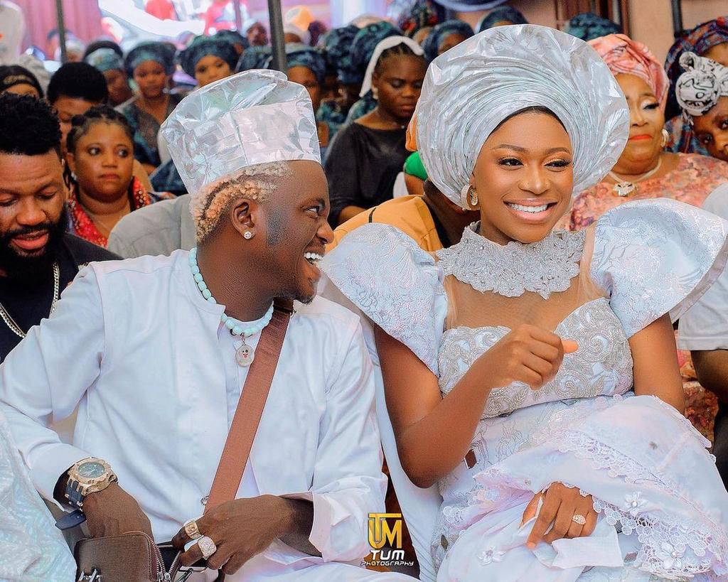 Portable and forth baby-mama, Ashabi Simple