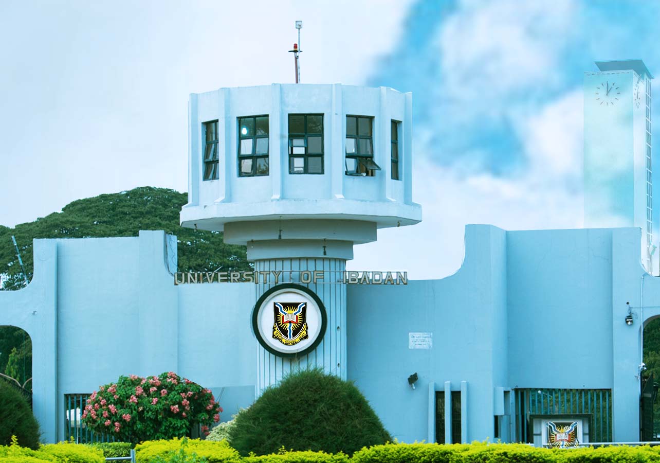 University of Ibadan Vice Chancellor Prof. Kayode Adebowale presents awards at the 2024/2025 convocation ceremony where 448 graduates earned First Class degrees.