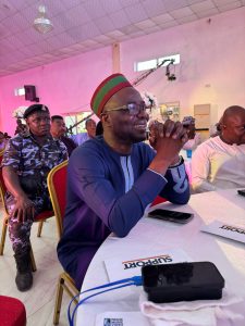 Minister Bernard Doro