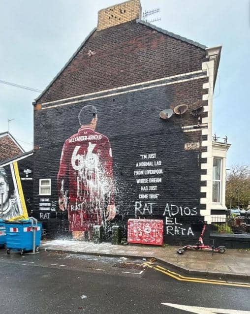 Alexander-Arnold mural vandalised
