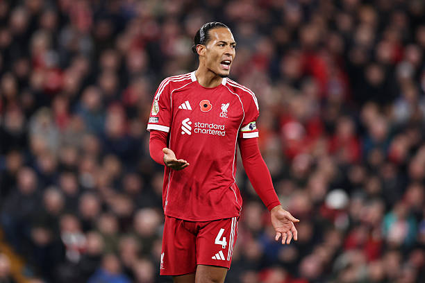 Van Dijk called Rooney’s claim that he and Salah lacked leadership “lazy criticism,” saying Liverpool’s struggles are a team issue, not about individuals.