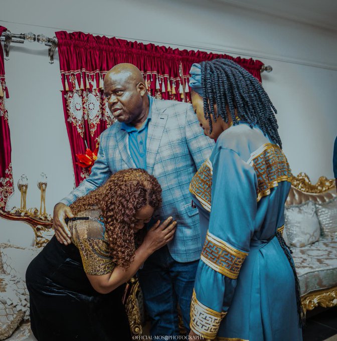 Douye Diri visits the family of late deputy