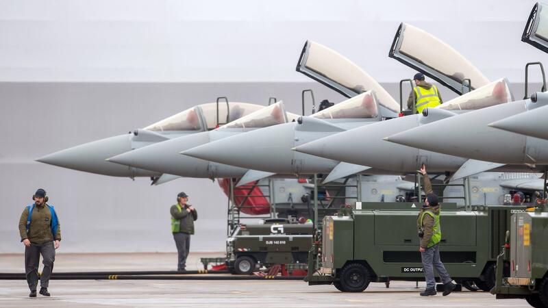 UK defence plan delays raise concerns over armed forces equipment